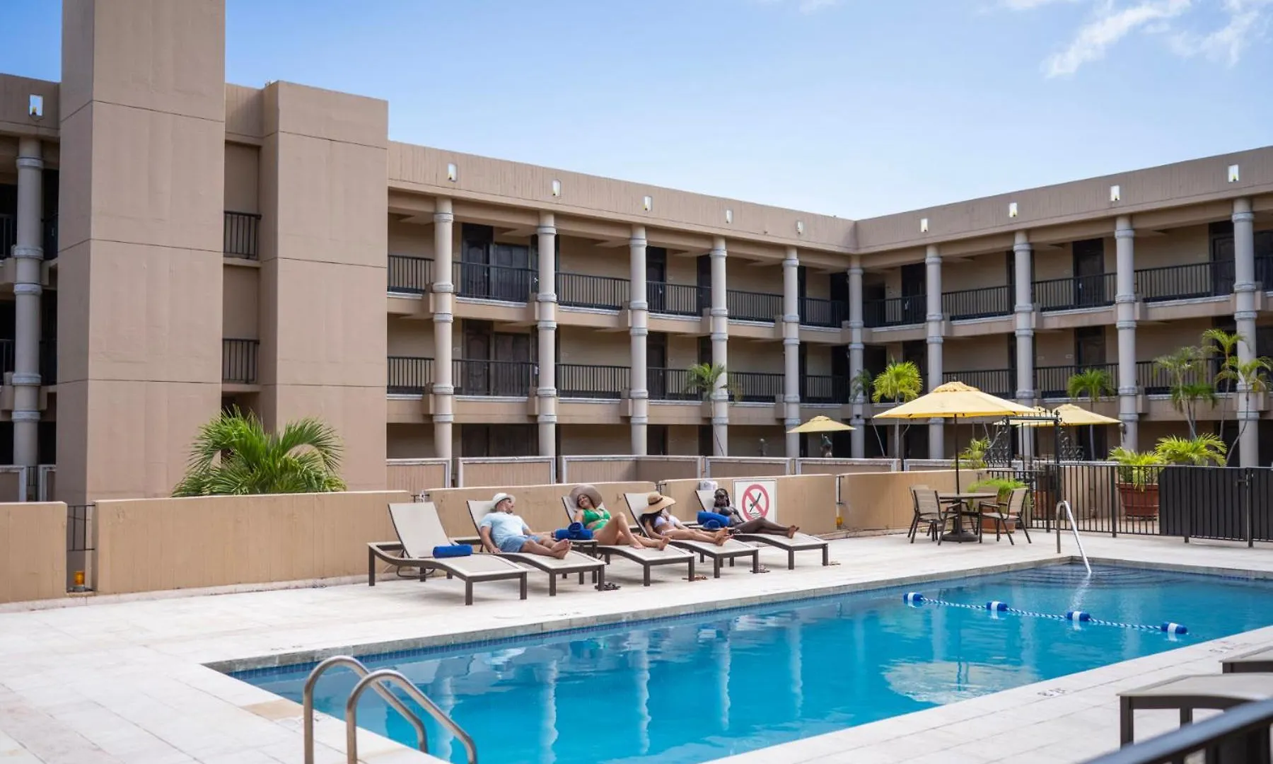 שארלוט אמלי Windward Passage Hotel 3*, שארלוט אמלי איי הבתולה של ארצות הברית