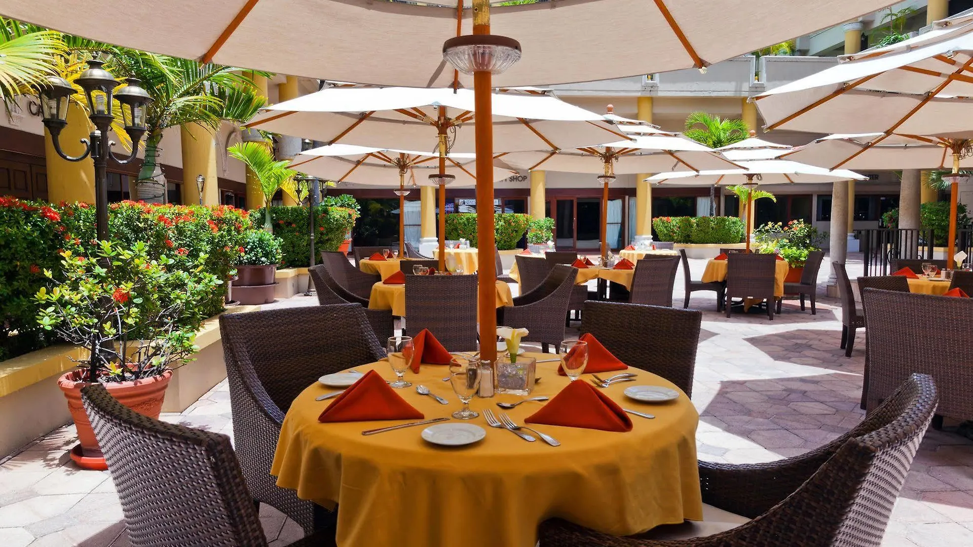 Windward Passage Hotel Charlotte Amalie